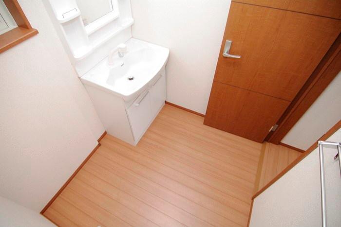 Same specifications photos (Other introspection).  ■ The company construction example photo