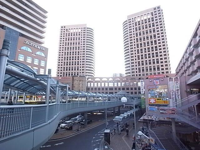 Shopping centre. 1237m super until Festa South Building Tachibana, Merchandise shop, There is a full facility of medical facilities, etc..