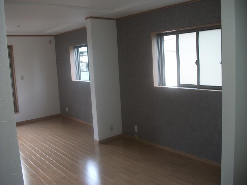 Living.  ◆ living ◆ 