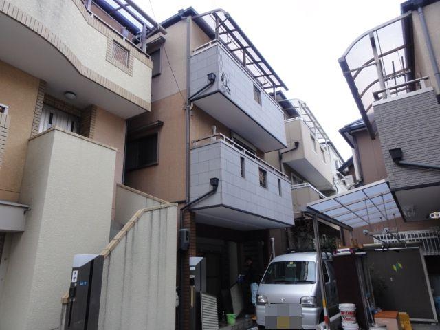 Local appearance photo. Local (12 May 2013) Shooting