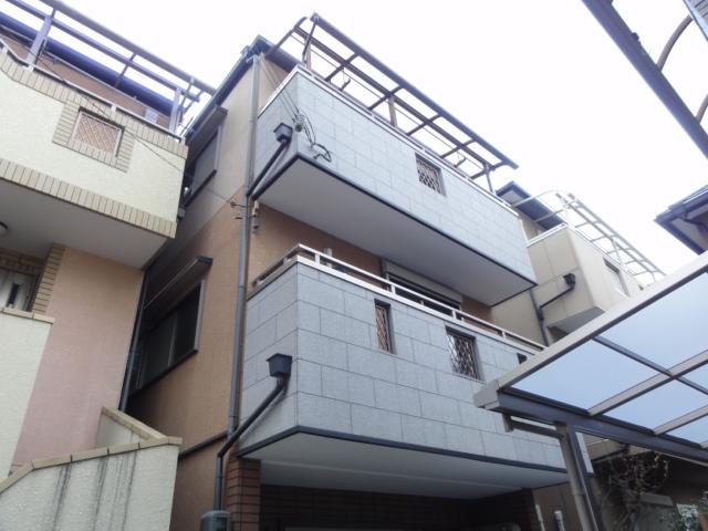 Local appearance photo. Local (12 May 2013) Shooting