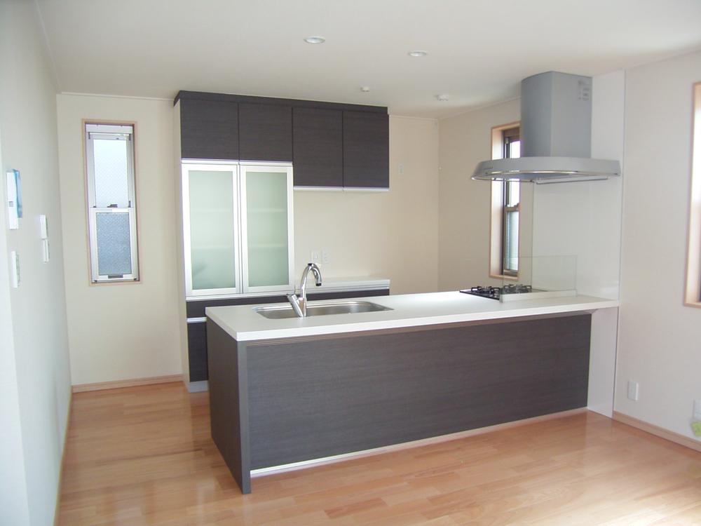 Building plan example (introspection photo). While the feeling of opening is an authentic island kitchen ^^ dishes and overlooks the living room ☆ 