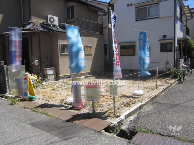 Local appearance photo. Property appearance (from the northwest side) ※ 2013 August 22, currently vacant lot