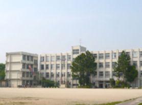 Primary school. 640m until the Amagasaki Municipal Muko North Elementary School