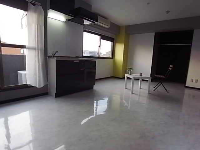 Living and room