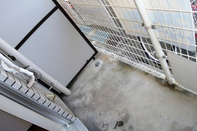 Balcony. Just the right size to Single's
