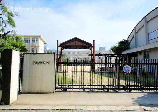 Primary school. 572m until the Amagasaki Municipal Mizudo Elementary School