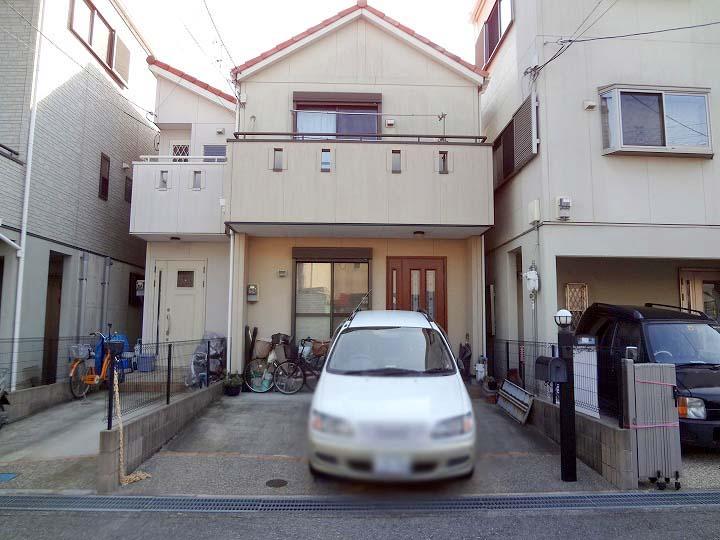 Local appearance photo. You can bike a lot bicycle parking in one car