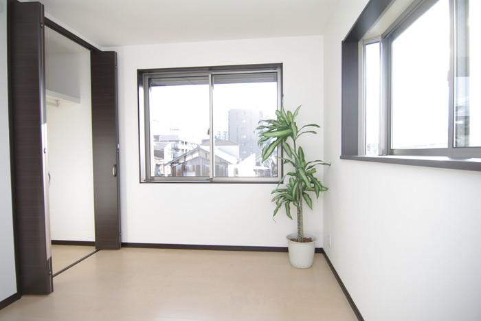 Non-living room. 3 Kaikyoshitsu