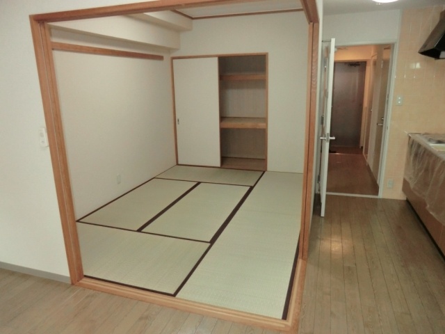 Living and room