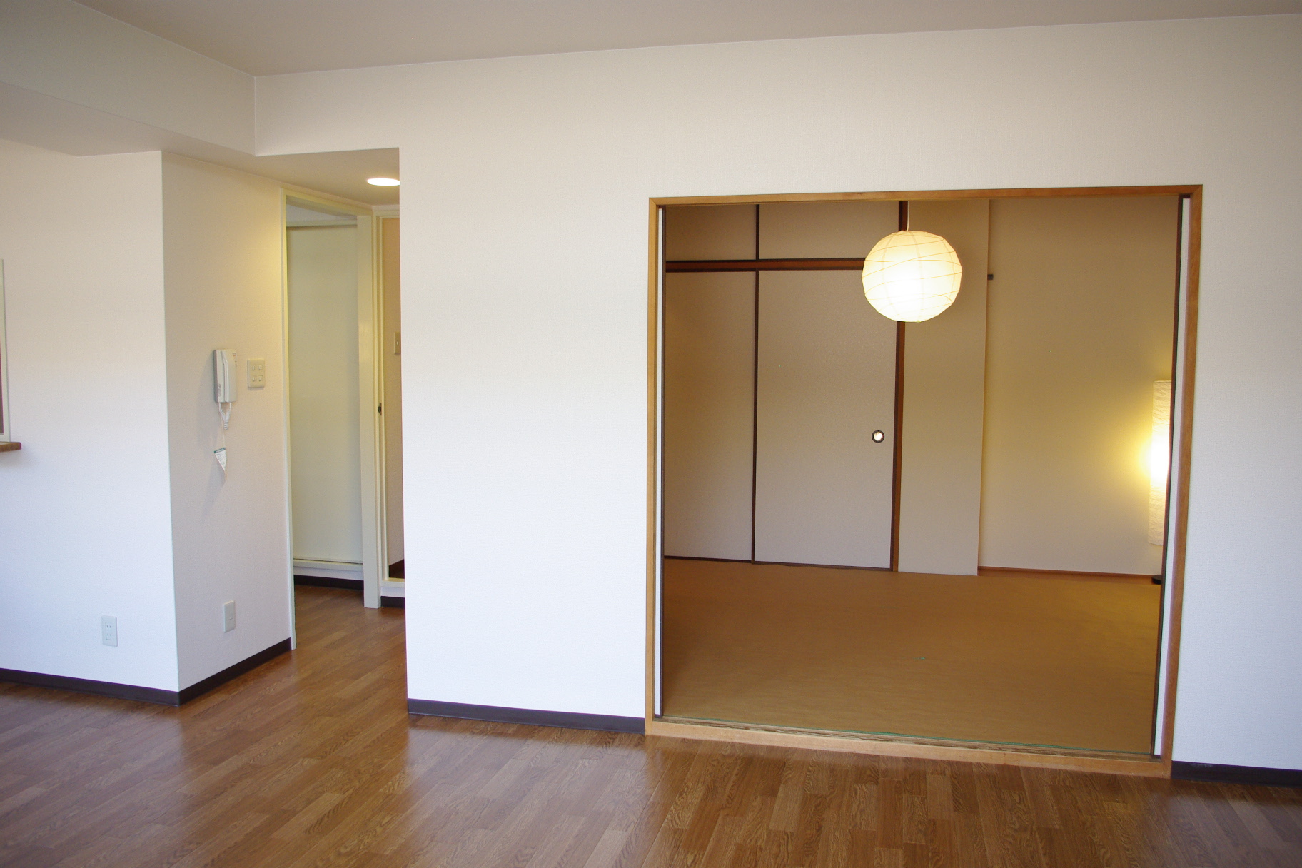 Living and room. Japanese-style room in the living room is adjacent