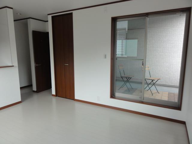 Living. Indoor (July 2013) Shooting