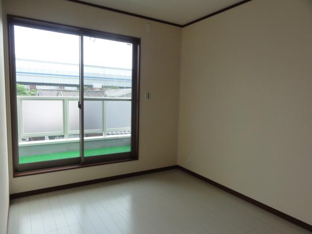 Non-living room. Indoor (July 2013) Shooting