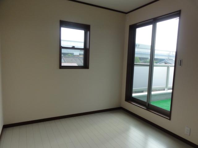 Non-living room. Indoor (July 2013) Shooting