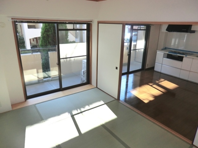 Living and room