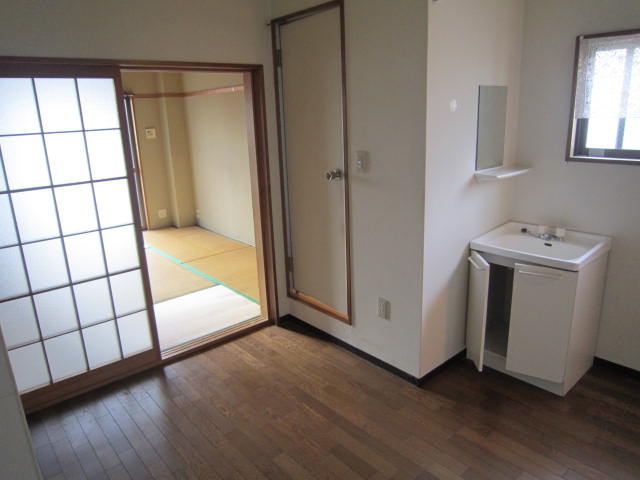 Living and room