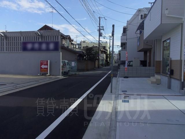 Local photos, including front road. Local front road 2