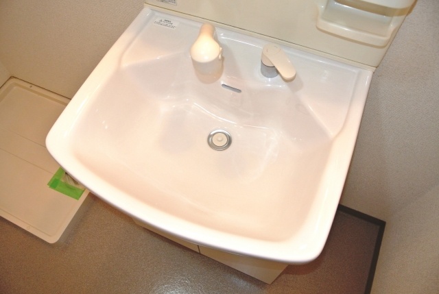 Washroom. Also it has a comfortable Shandore