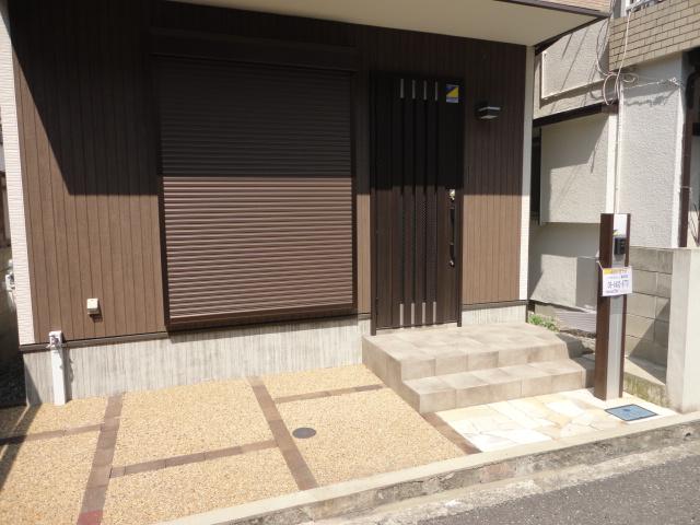 Entrance. Entrance before space