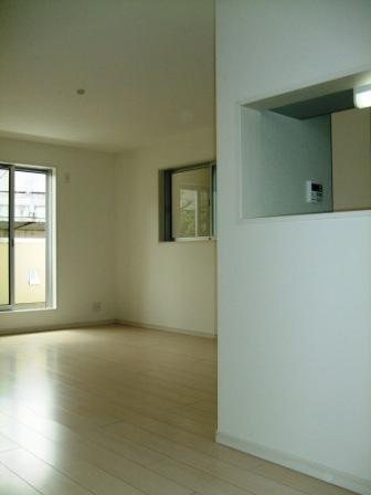 Living. Spacious living there Pledge 17.02