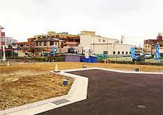 Local photos, including front road. For the subdivision, You can clean streets. Affordable price. 