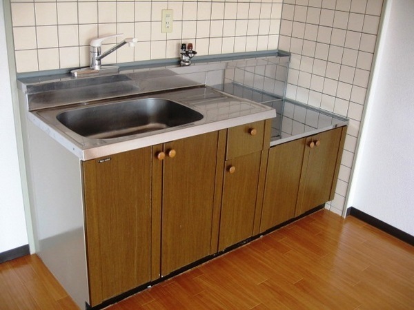 Kitchen. Spacious kitchen