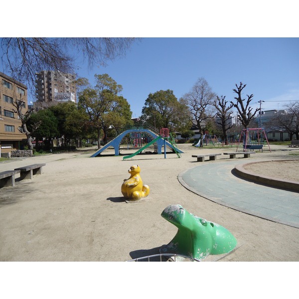 park. 247m to Miyamae park (park)