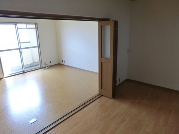 Living and room. Open living