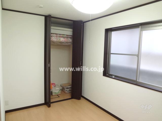 Non-living room. First floor Western-style about 5.5 Pledge