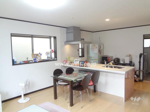 Living. LDK about 14.3 Pledge