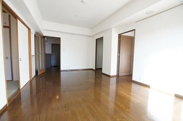 Living and room