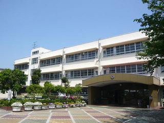 Primary school. 367m until the Amagasaki Municipal Ura wind Elementary School