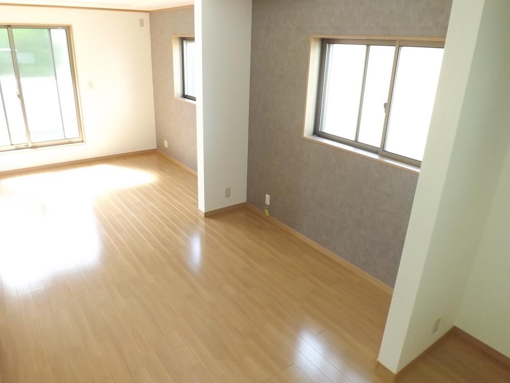 Living. Local photos (living) Unnecessary and easy care wax!