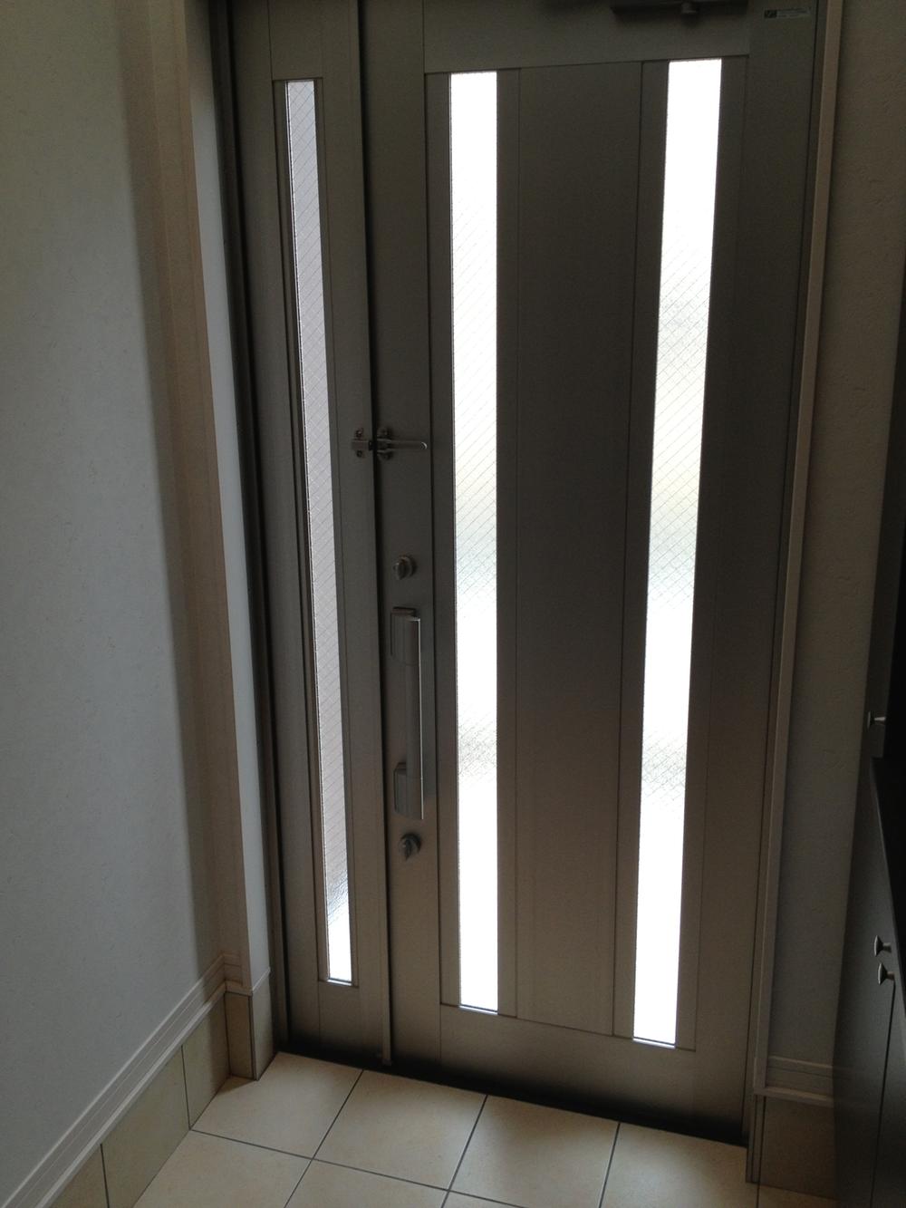 Entrance. Local (July 2013) Shooting