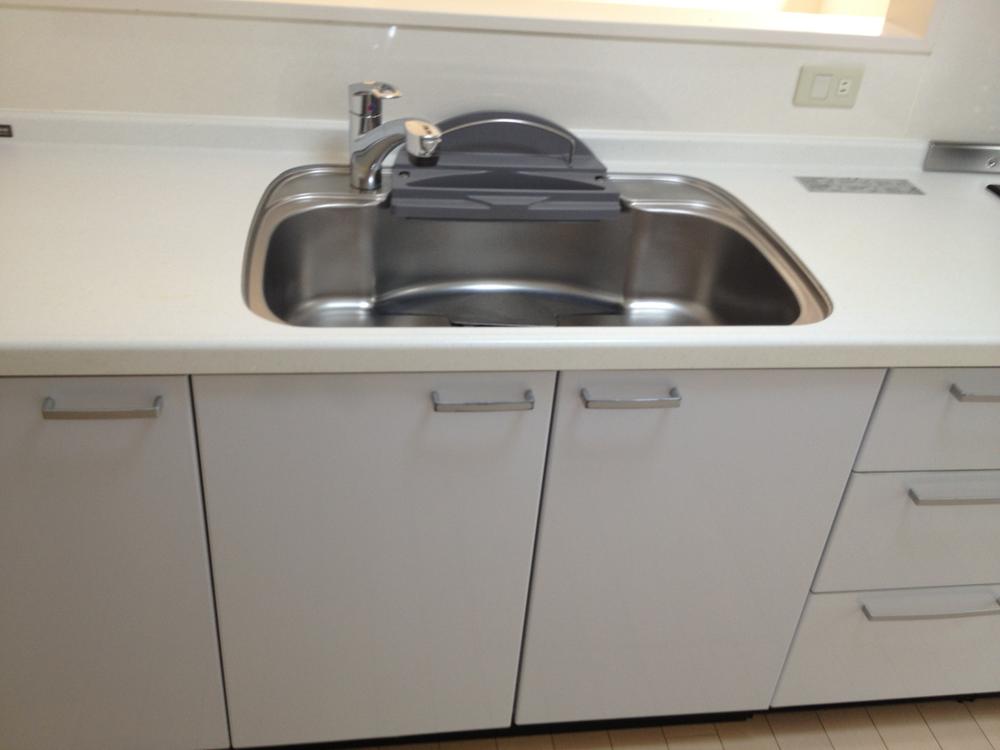 Kitchen. Local (July 2013) Shooting