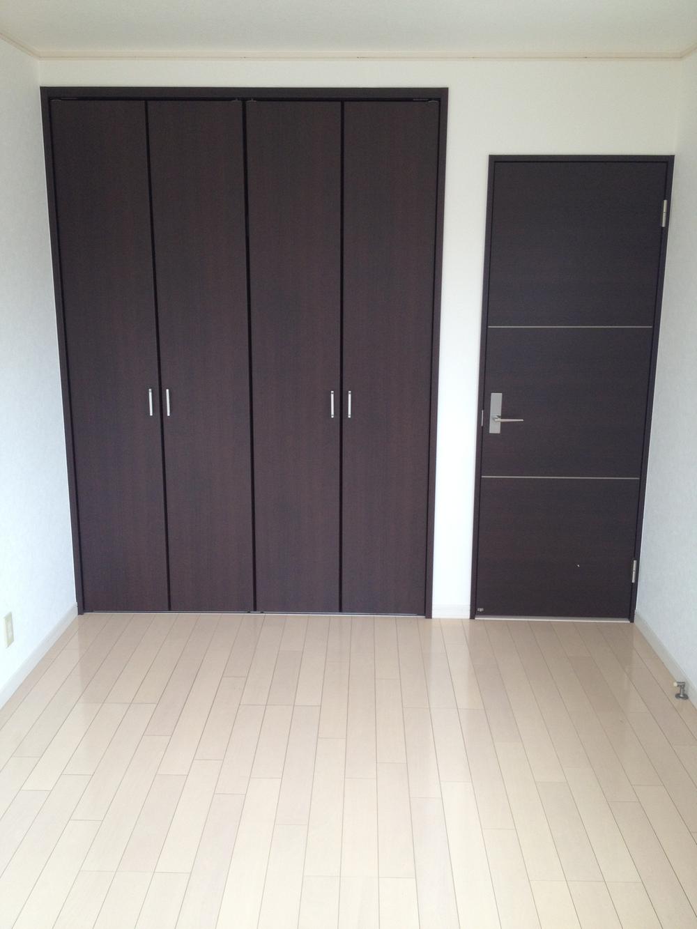 Non-living room. Local (July 2013) Shooting