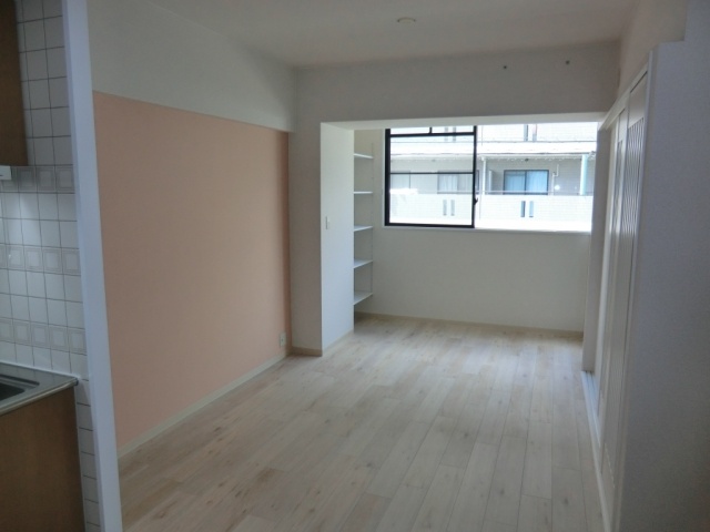 Living and room