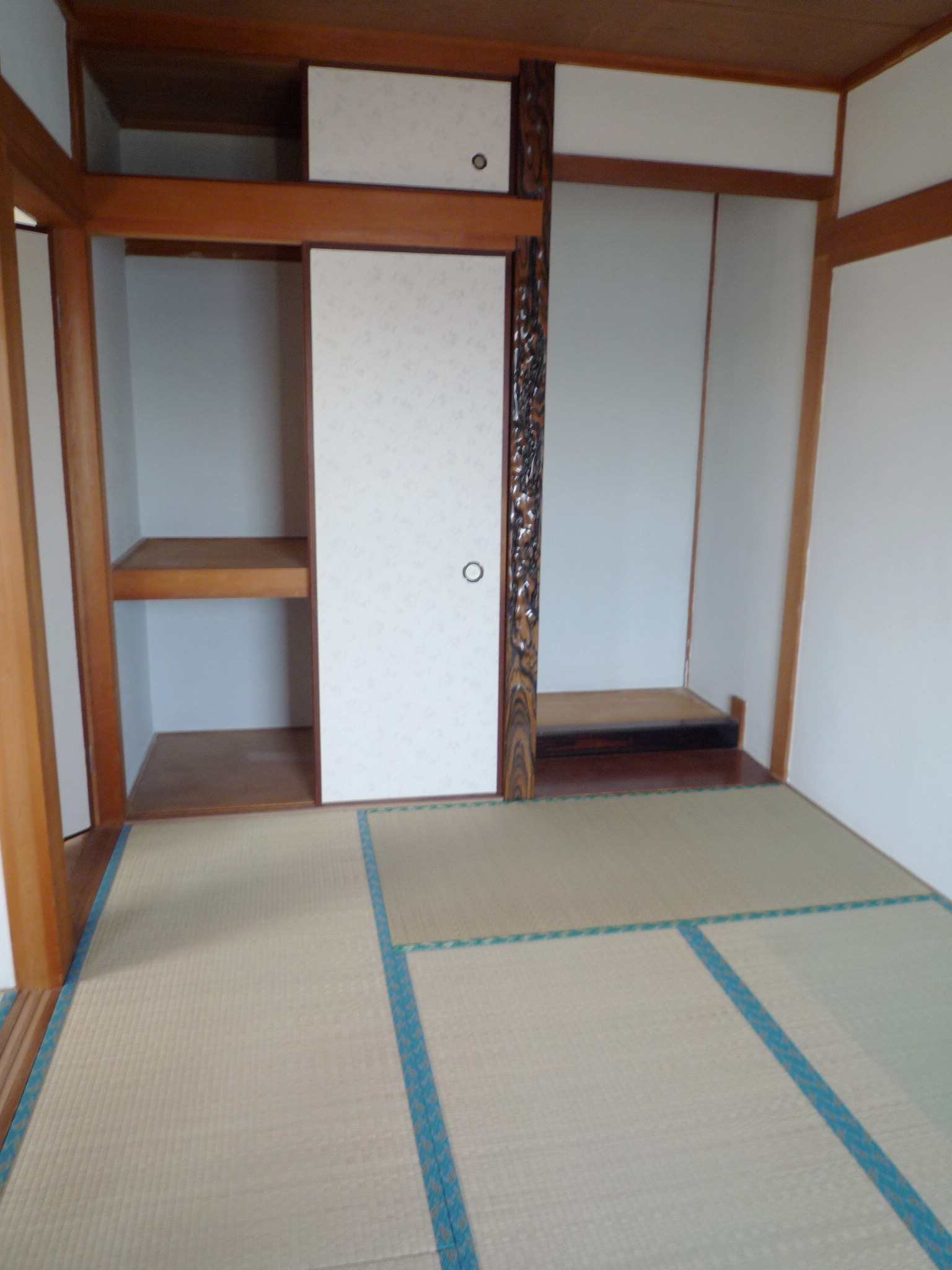 Other room space. The third floor Japanese-style room 6 quires