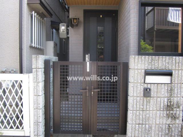 Entrance. Entrance of the property