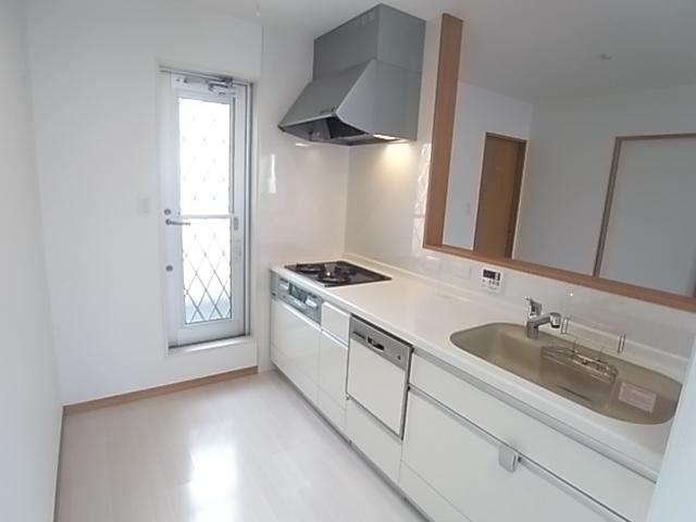 Same specifications photo (kitchen). LIXIL (San'webu) made System kitchen "Note: The same type of other properties."