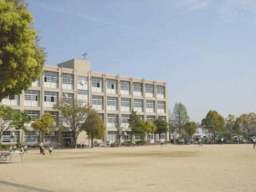 Primary school. 330m until the Amagasaki Municipal Muko Minami Elementary School