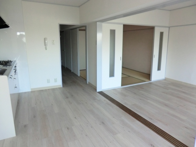 Living and room