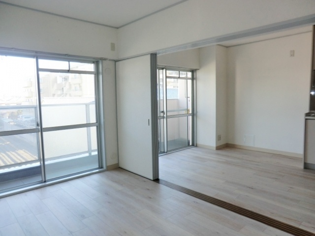 Living and room