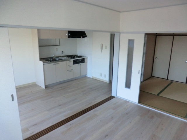 Living and room