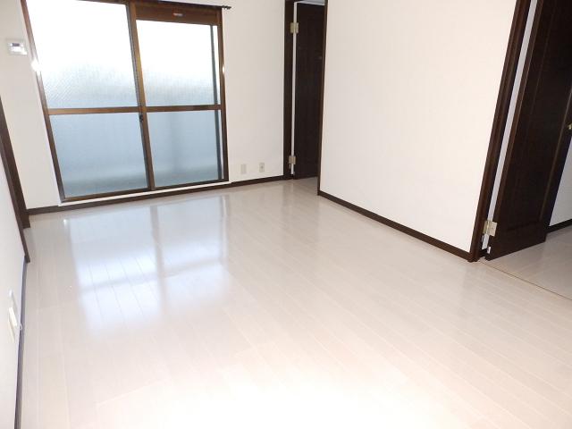 Living and room. Renovated in white keynote