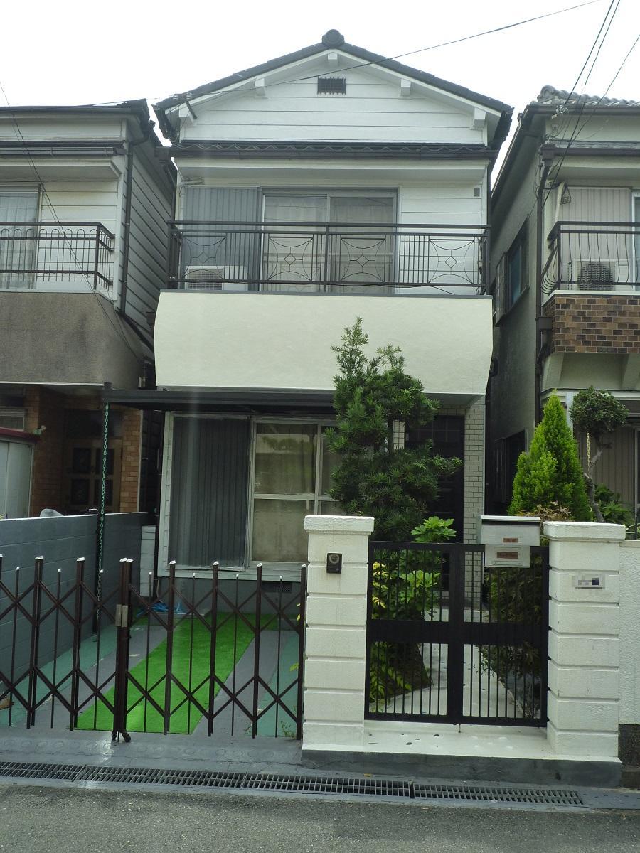 Local appearance photo. Station within walking distance! It is a used single-family of large one-box car Easy parking! You can preview any time!