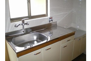 Kitchen. 2 lot gas stoves