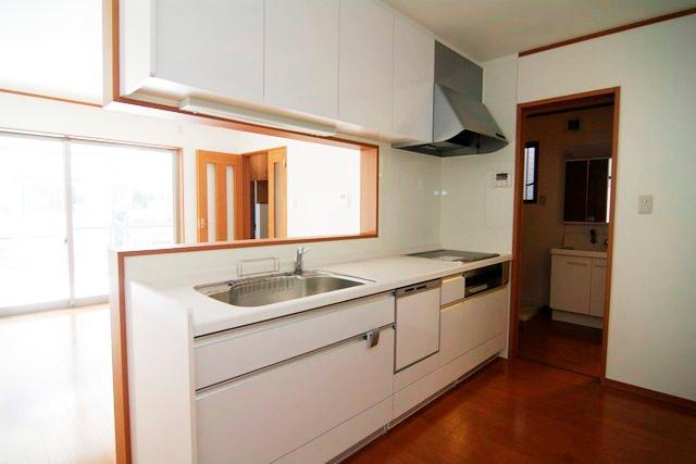 Kitchen. Kitchen with white-collar calm