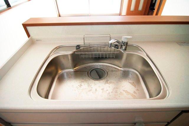 Kitchen. Kitchen sink