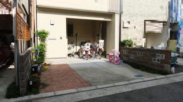 Parking lot. Parking two is possible !! (By car) (2013 November) shooting